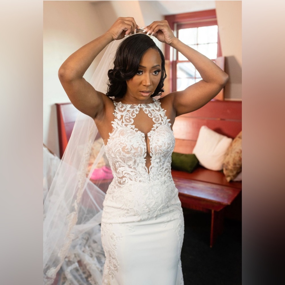 Essense of Australia Wedding dress for sale! Worn.